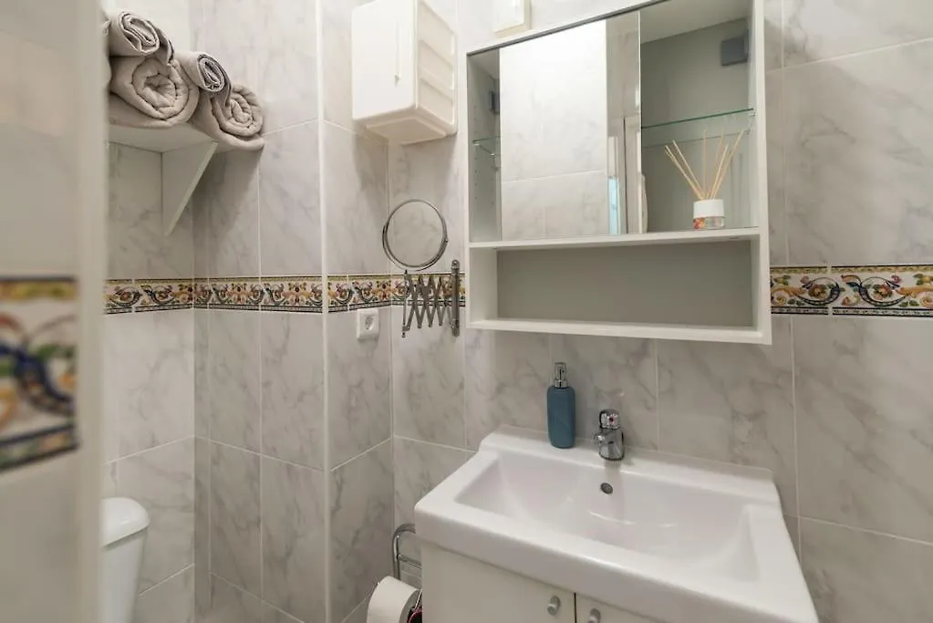 Appartement Estudio Reformado Con Vistas Al Mar Y Piscina, Ideal Para Parejas En Benalmádena Spanje