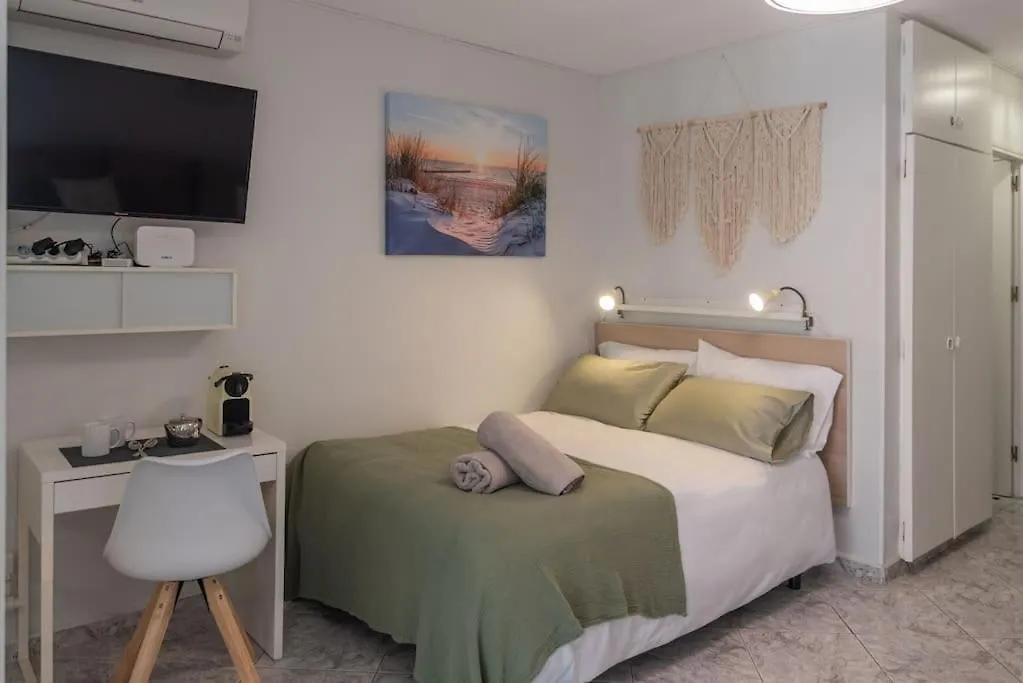 Estudio Reformado Con Vistas Al Mar Y Piscina, Ideal Para Parejas En Benalmádena Appartement
